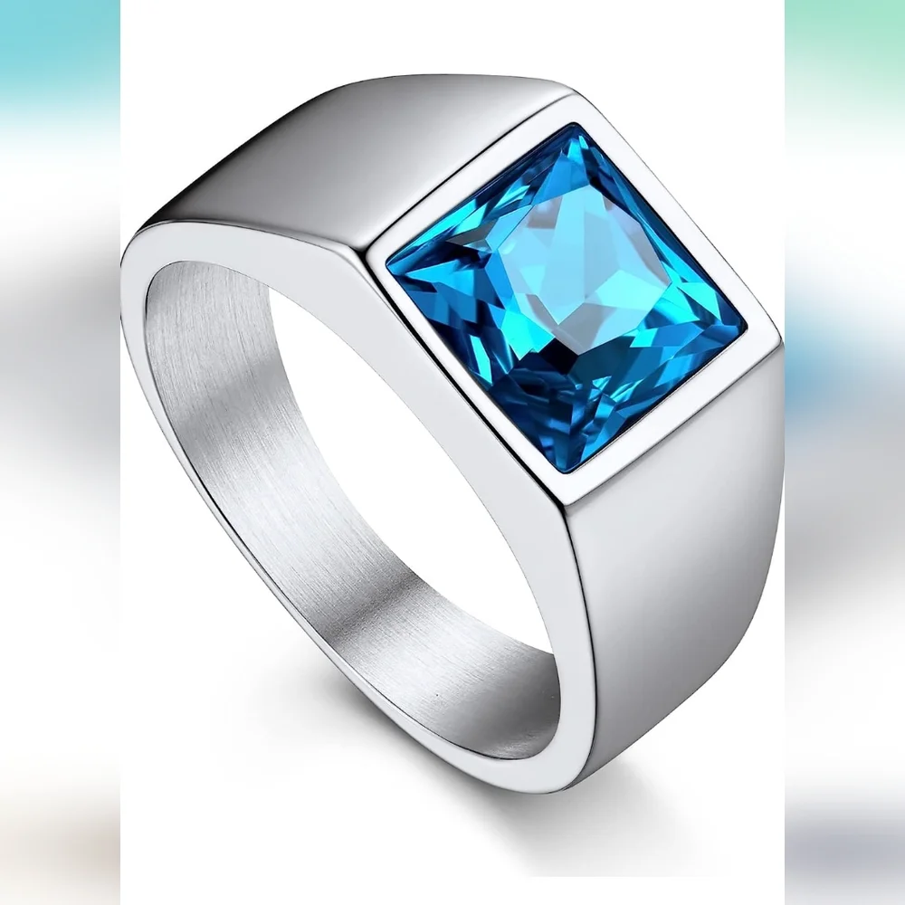 Blue 💙 topaz ring size 9 NWT